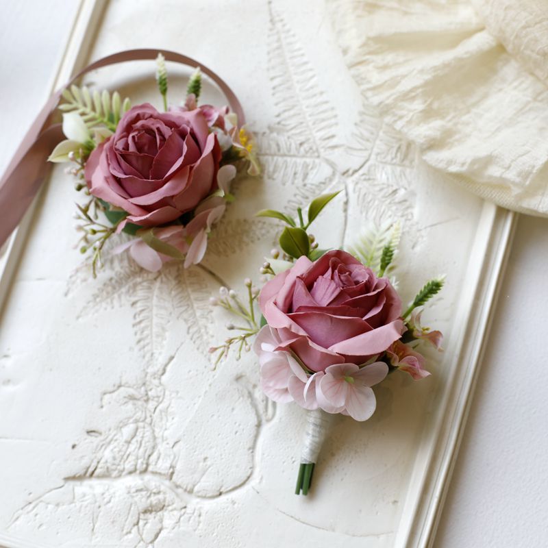 Korean-style European-style retro artificial rose bride bridesmaid wedding wrist flower bridegroom bridesmaid wedding corsage