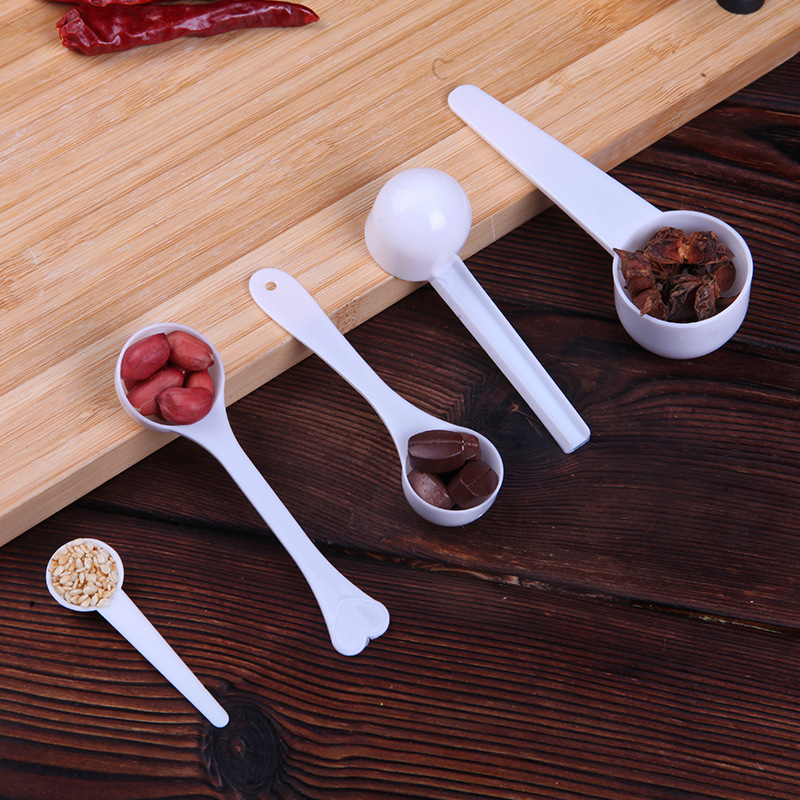 Factory wholesale plastic measuring spoon 1g3g5g multi-specification milk powder spoon with ml scale quantitative spoon can be set LOGO
