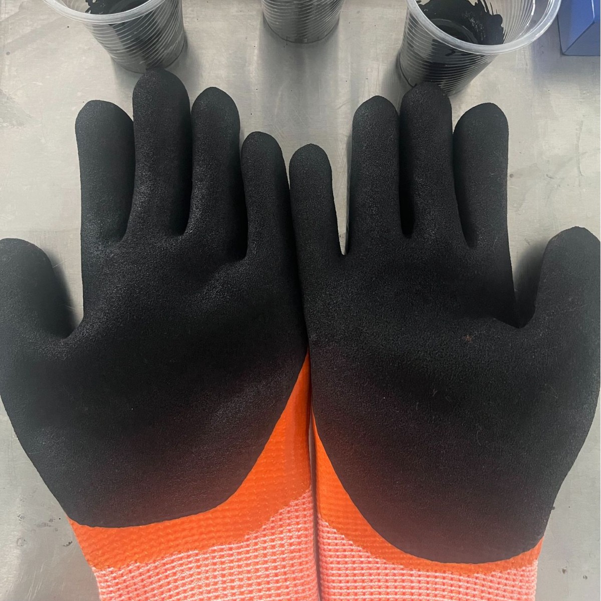 Natural Latex Gloves with Water-Based Environmentally Friendly Conductive Carbon Paste Conductive Anti-Static Touch Screen Labor Protection Gloves