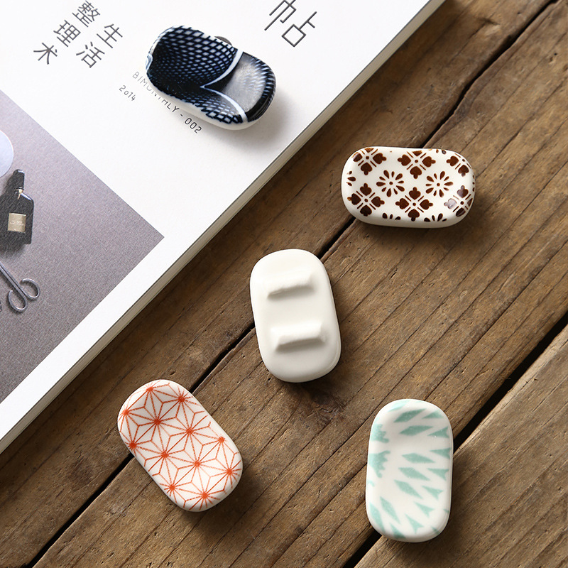 Simple Nordic Style Ceramic Tableware Chopsticks Rack Spoon Rack Hotel Ritual Set Table Oval Chopsticks Holder Household Chopsticks Rack