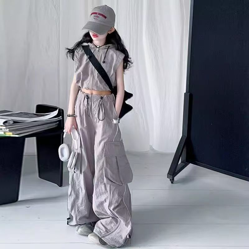 New 2025 Trendy Cool Girls' Quick-Dry Clothing Set for Older Children, Niche Versatile Sleeveless Cargo Wide-Leg Pants Two-Piece Set