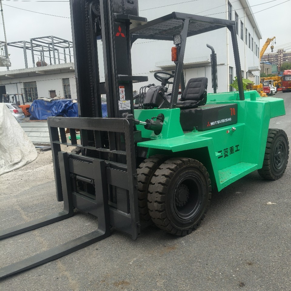 Прямые продажи японского Mitsubishi 7-тонного подъемника с регулируемыми вилами, экспортируемого по всей стране с бесплатной доставкой