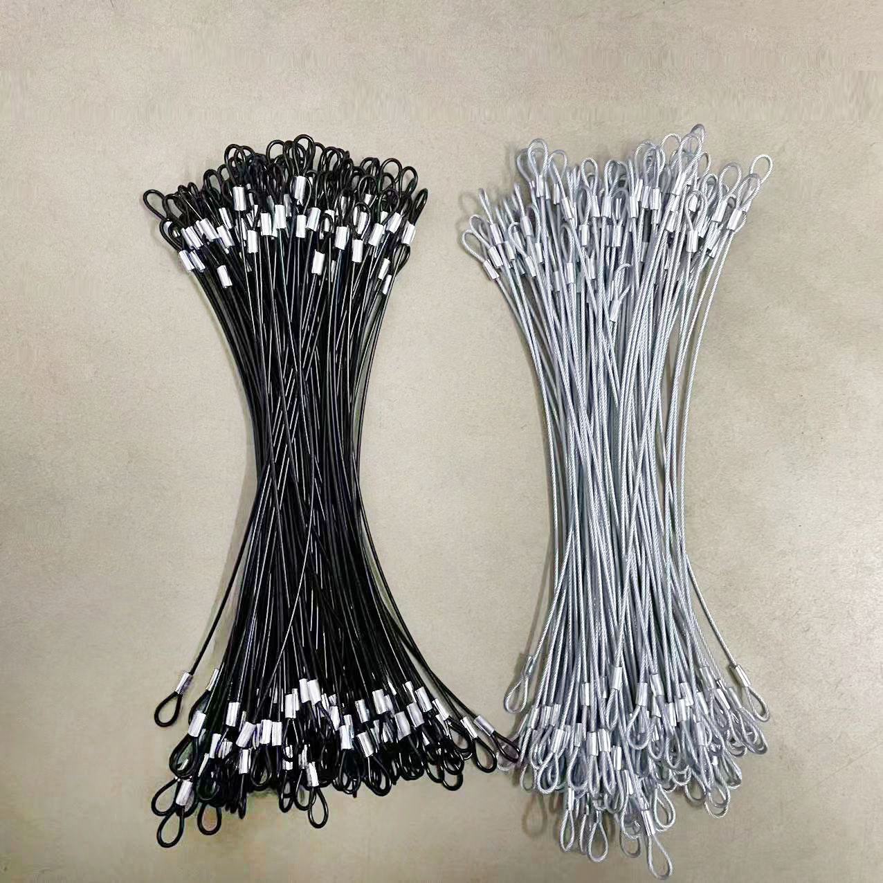 Стальные кольца с алюминиевыми втулками, которые могут быть сплющены или округлены, могут быть изготовлены по требованиям. Стальные тросы из нержавеющей стали могут быть настроены различными способами