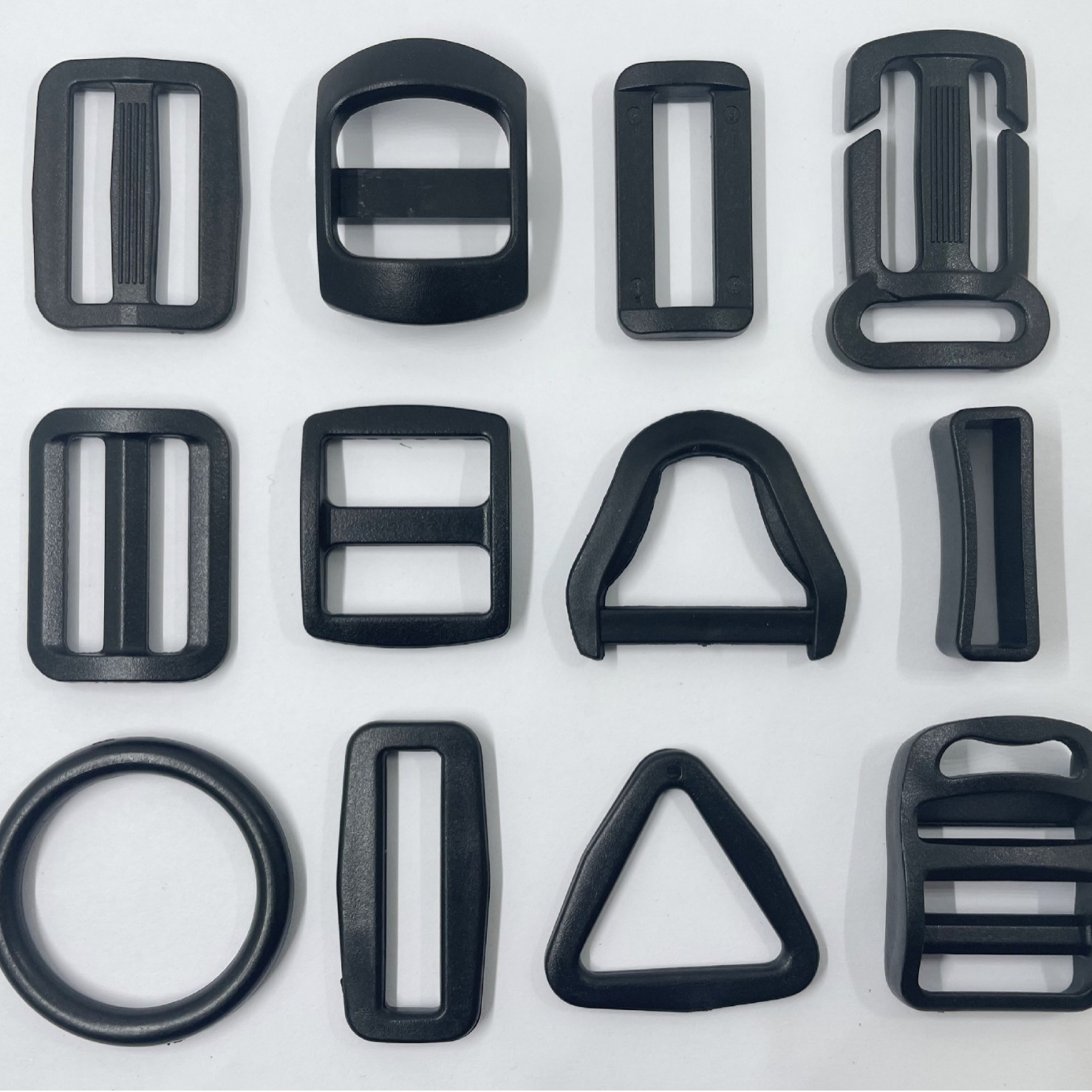 Factory supply luggage accessories plastic adjustment buckle high quality Japanese buckle square buckle plastic three buckle style complete