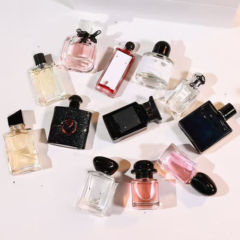 Vietnamese Big-Name Q Version Perfume Sample Douyin Live Broadcast Popular Night Market Stall Universal Male and Female Student Perfume Sample