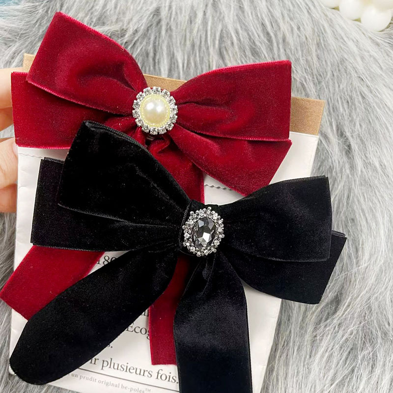 Dongdaemun Bow Tie Shirt for Women with Pearl Collar, Floral Preppy Style, Black Velvet Bow Tie Neckline Decoration, Vintage Ribbon