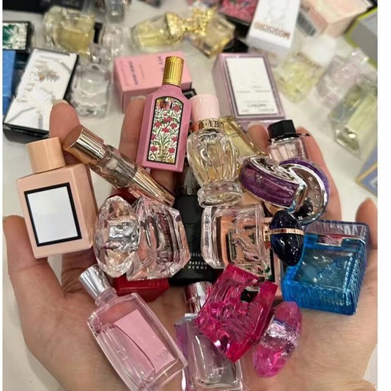 Vietnam Q Version Big-Name Perfume Sample High Version Cross-Border Export Live Broadcast Popular Coco Meets True Self Reversal