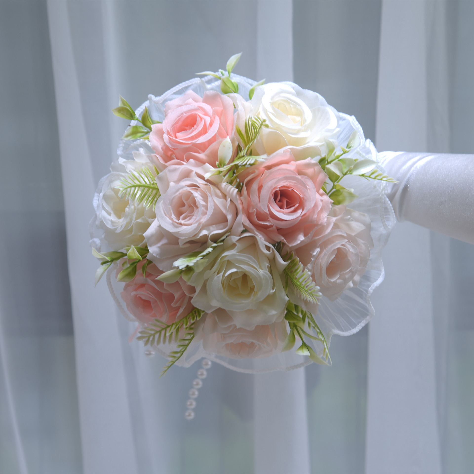 196 Western-style Outdoor Wedding Simulation Rose Holding Flower Pearl Mesh Handheld Bouquet Bridal Holding Flower