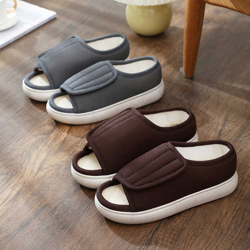 Special shoes for swollen feet instep high thumb valgus toe injury easy to put on and take off plus size non-slip sandals for the elderly swollen feet