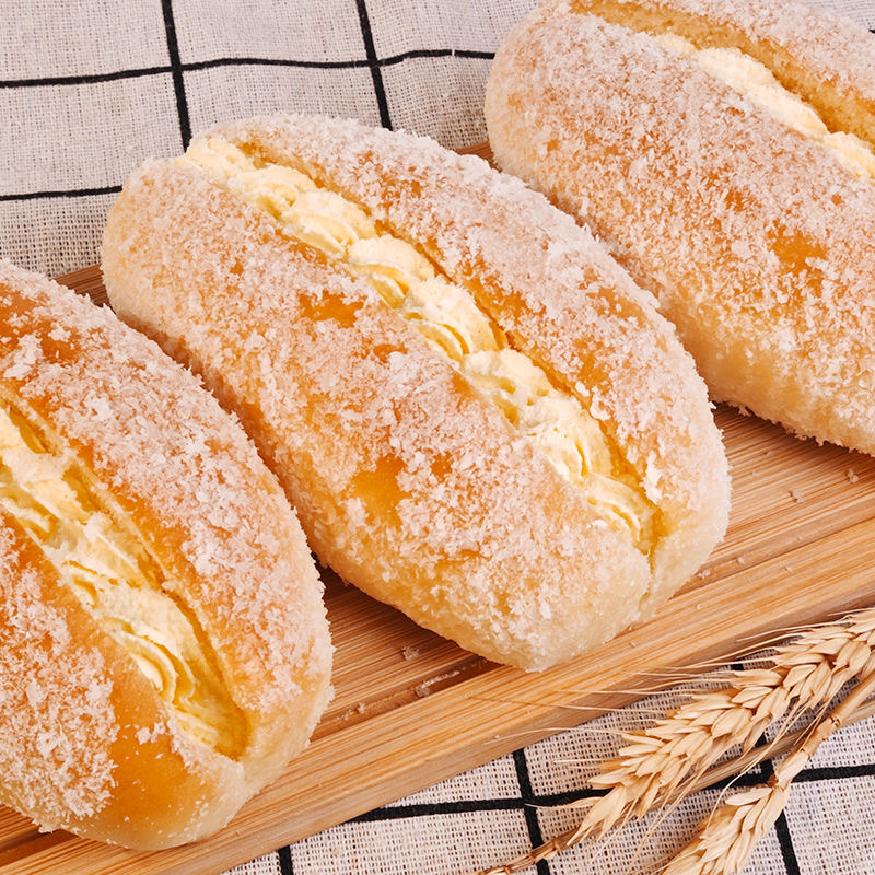 Desiccated coconut cream popped sandwich bread hand-torn cake old-fashioned snacks whole box of nutritious and healthy breakfast snacks