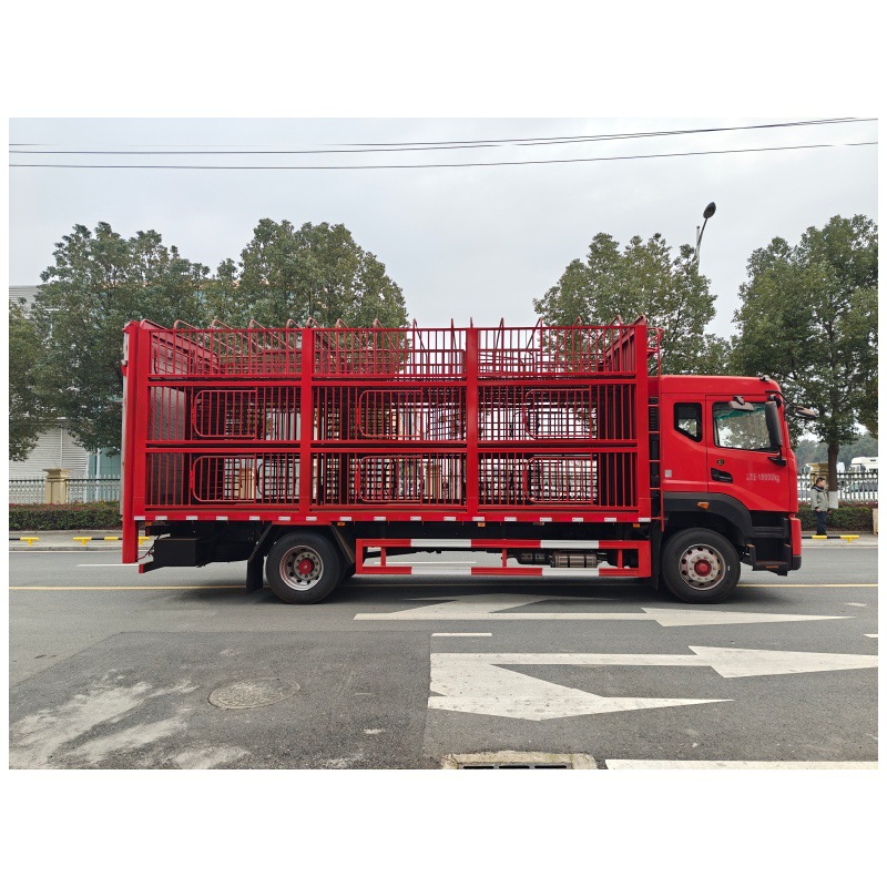 Dongfeng Single-Axle 6.8m Live Poultry Transporter Livestock Transporter Three-Layer Transport Manufacturer Direct Sales Live Pig Special