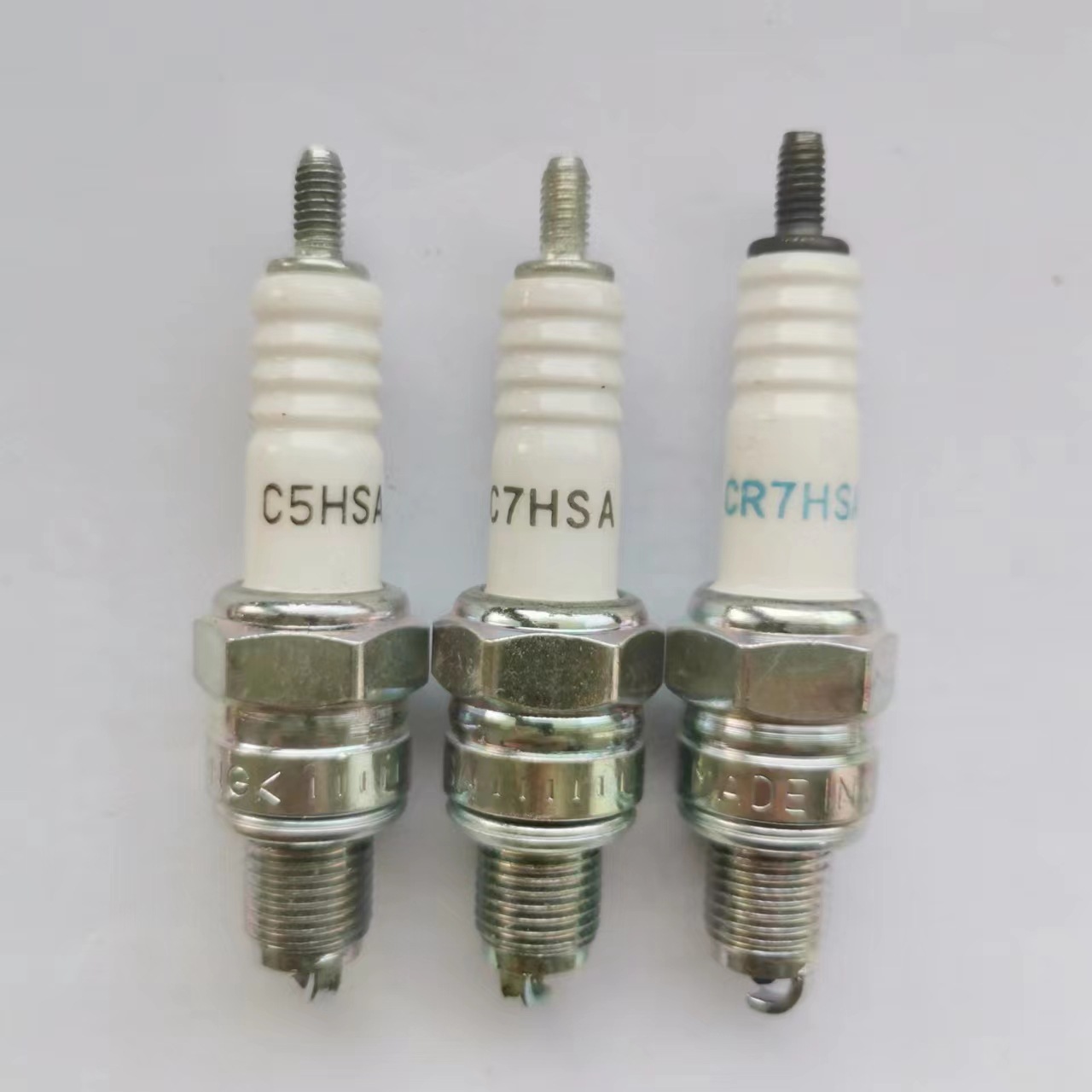 Свеча зажигания C7HSA 4629 для мотоцикла 70/80/90/110