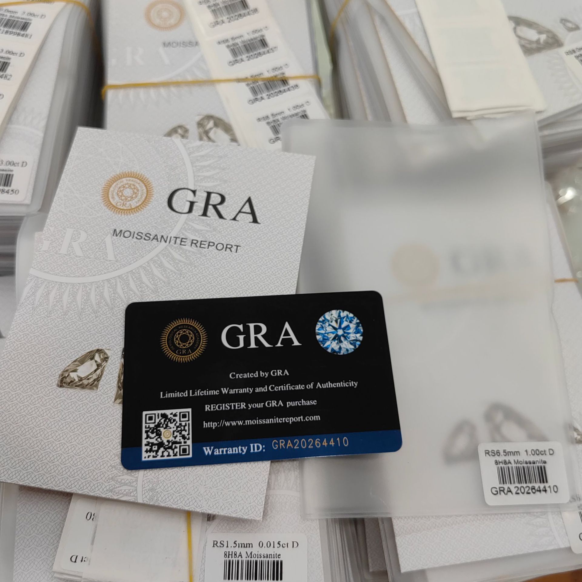 Mosan Certificate Small Mini Certificate Three-Piece Black Card Glue Set One Card One Code GRA Glue Card Certificate Direct Wholesale