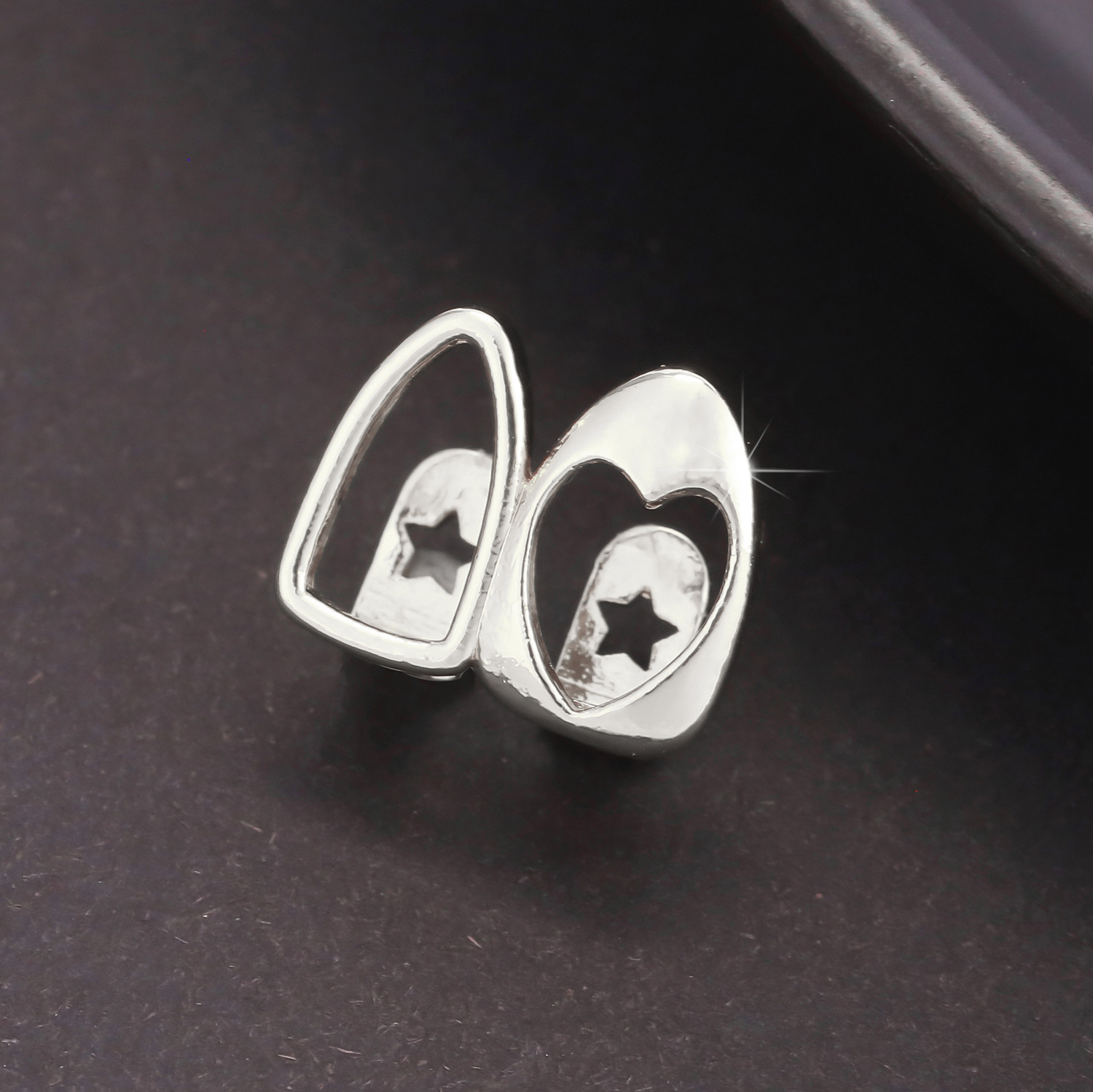 Hip-hop hollow love stick drill double braces daily out of the street cool smooth gold teeth Joker cross-border accessories wholesale