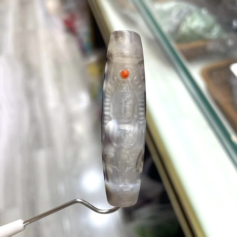 Xizang-Style Weathered Old Dzi Bead Carved Buddha Statue Pendant High Oil High Density Natural Agate Tiger Tooth Dzi Bead Nine-Eyed Dzi