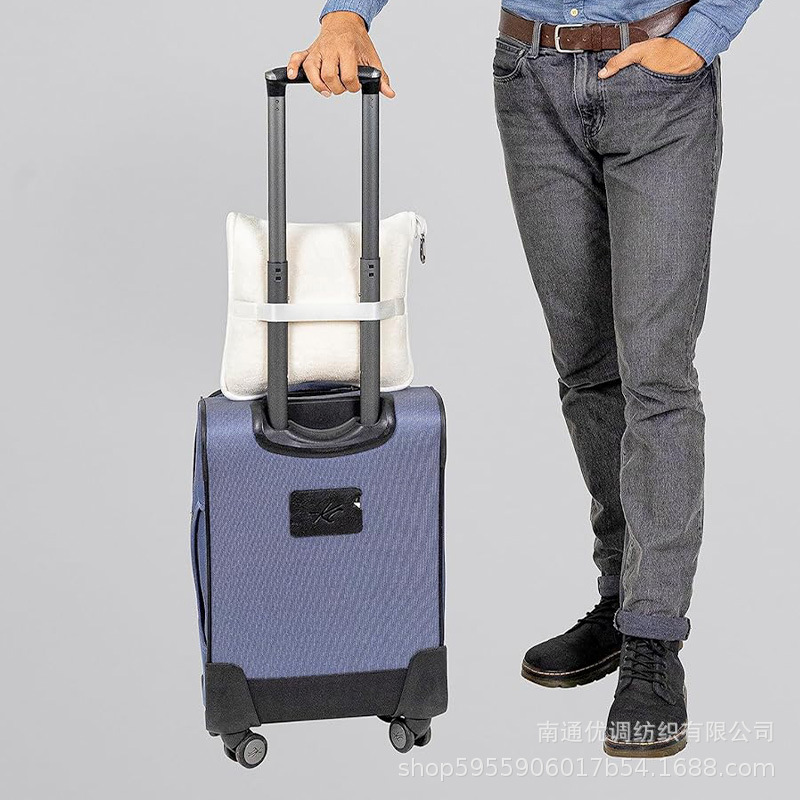 Travel Airplane Bag Lunch Break Shawl Blanket with Buckle Flannel Folding Leisure Blanket Double-Sided Velvet Storage Blanket Ready for Sale