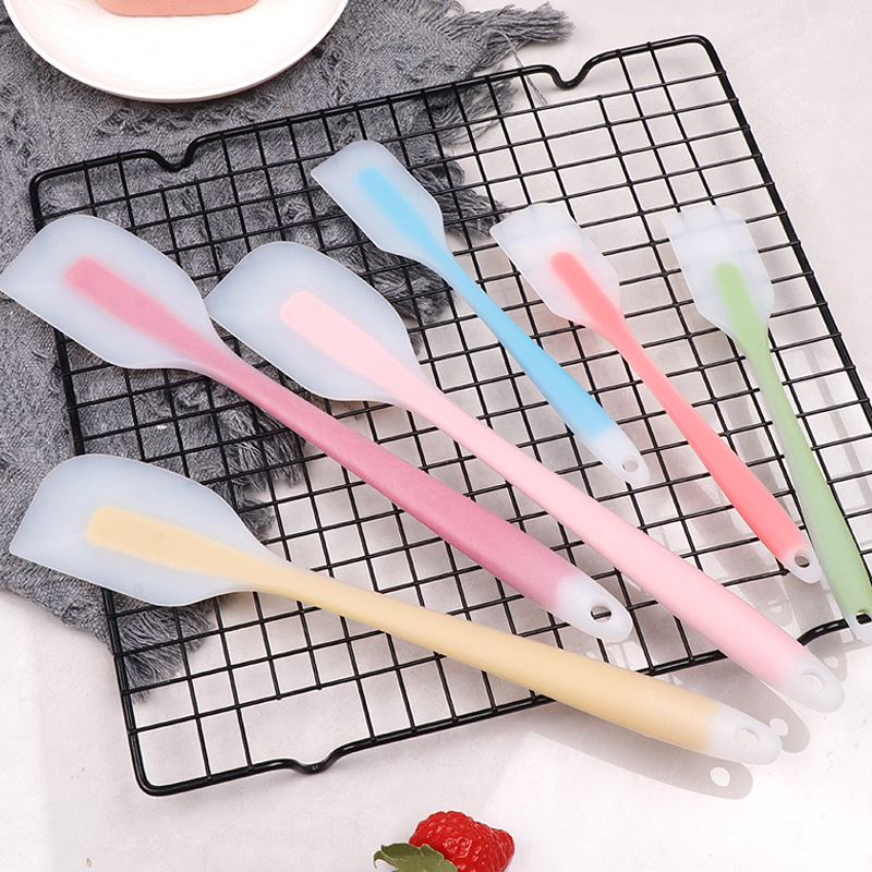 Factory in stock one-piece large translucent silicone spatula baking tool mixing spatula cake cream spatula