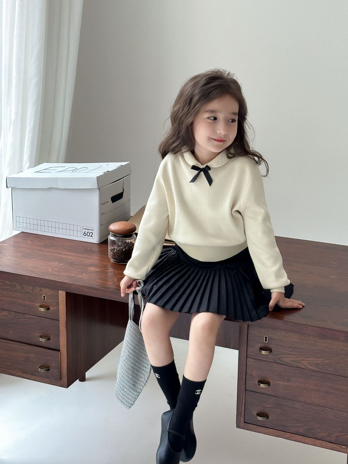 Girls' Knitwear 2024 Autumn New Miu Style College Style Bow Stacked Pullover Sweater Doll Collar Top