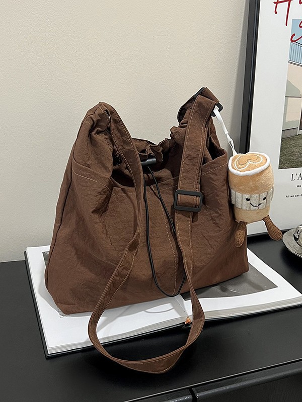 2025 New Large Capacity Bucket Bag Waterproof Nylon Drawstring Pleated Shoulder Bag Casual Easiest for Match Crossbody Bag