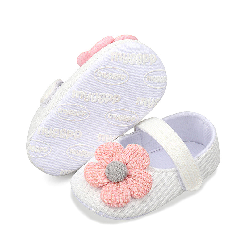 Wholesale Spring & Fall Small Flower Woolen Shoes 0-1 Year Old Baby Shoes Soft Sole Anti-Falling Male and Female Baby Princess Shoes