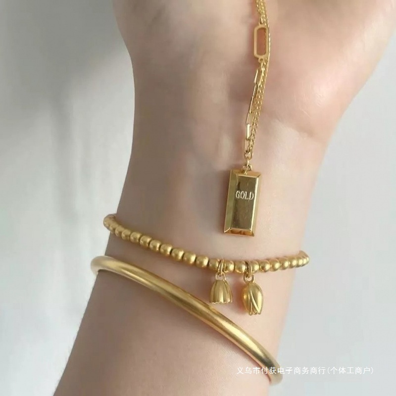 Authentic Engagement Props, Simulated Three-Gold Table Setting, Sand Gold Jewelry Set, Five-Piece Set, Ancient Heritage Bracelet Hardware