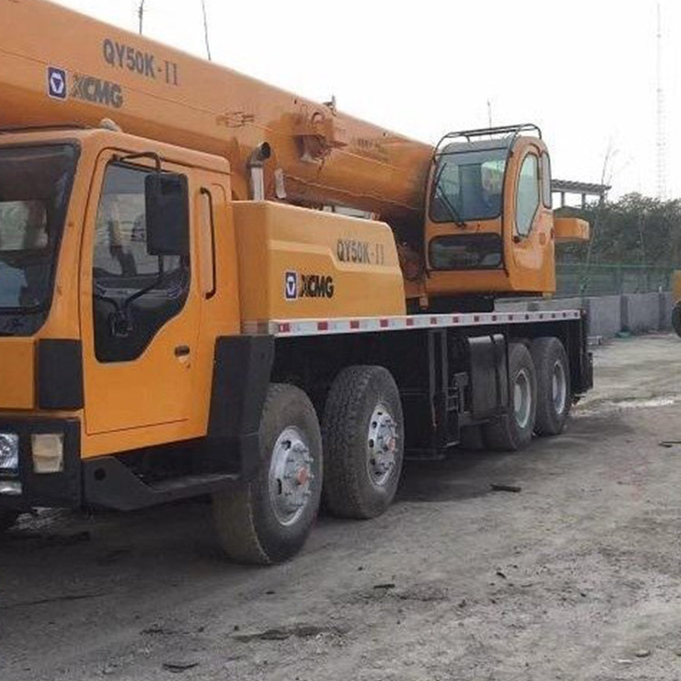 Installation of large rescue equipment with controllable lifting weight of more than 50 tons