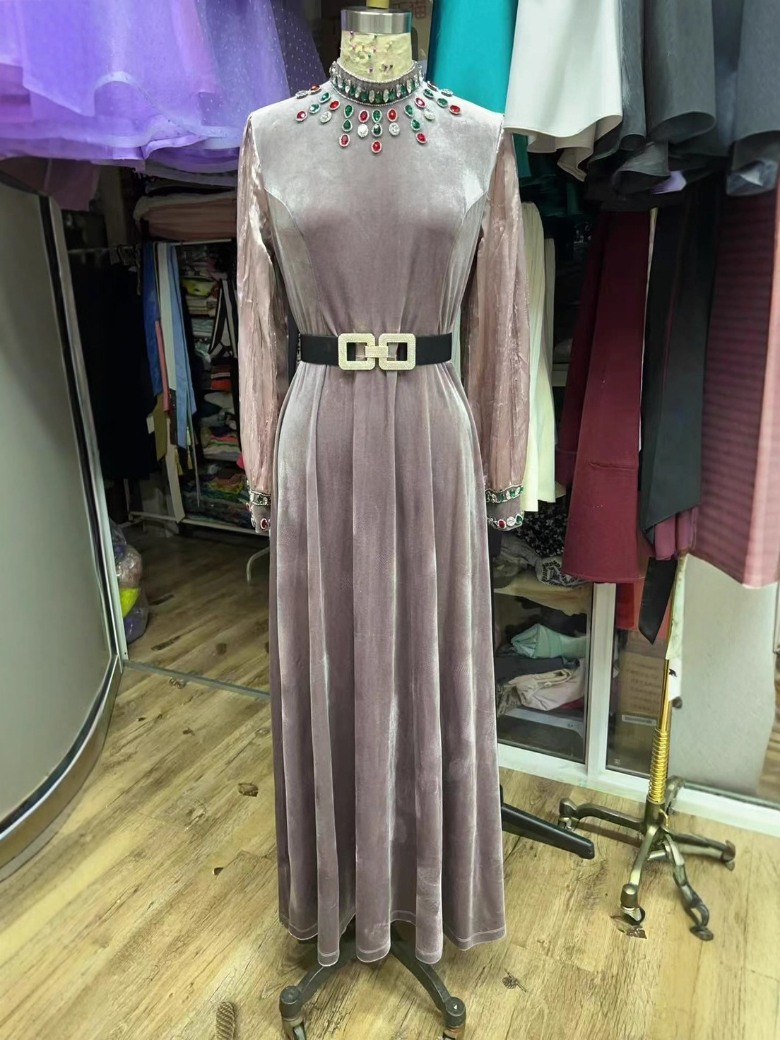 Cross-Border New Factory Direct Sales Middle Eastern Muslim Arab Dubai Women's Fashion Velvet Diamond Dress