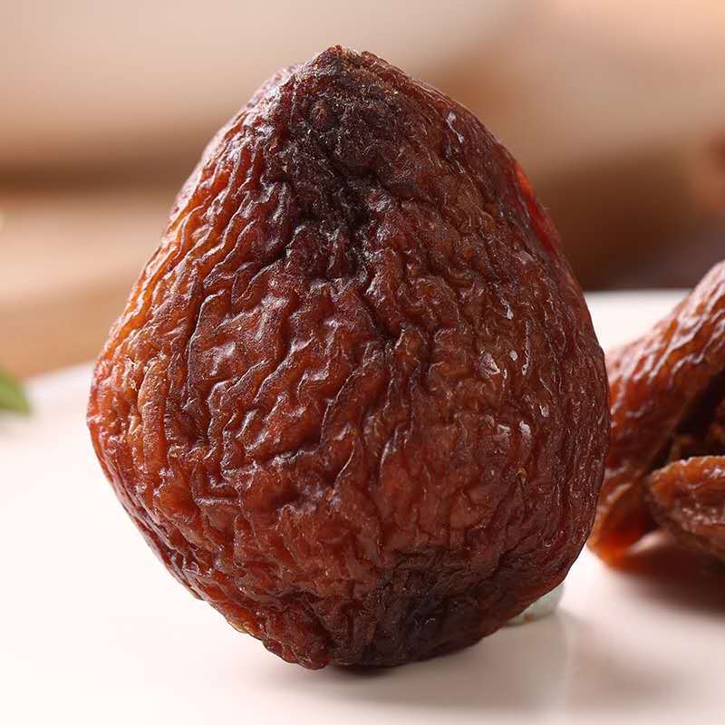 Xinjiang big ugly Apricot Dried tree hanging dry natural drying big black dried apricot sugar-free dried apricot 500g bagged dried fruit