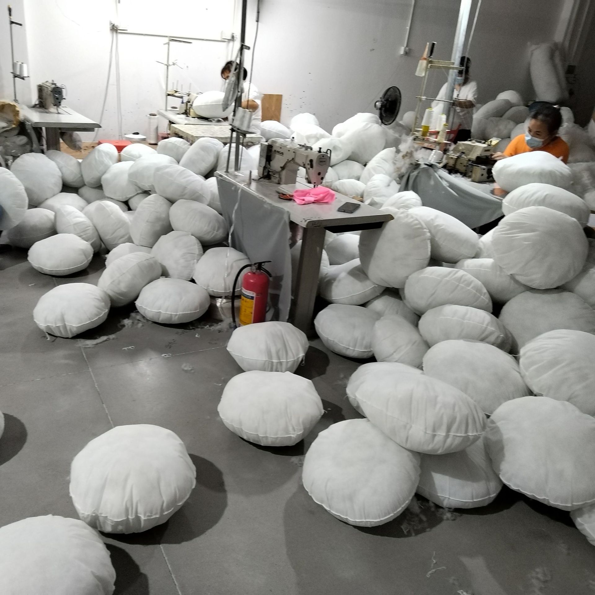 Pillow core custom car pillow core backrest pillow core PP cotton pillow bedside solid color non-woven pillow core wholesale