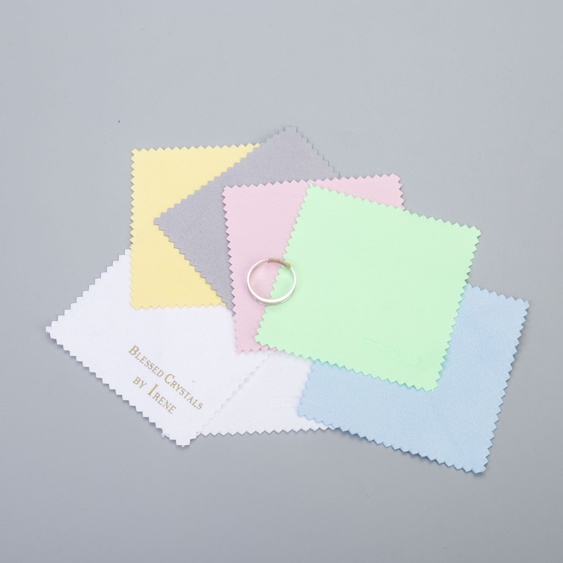 Customized Silver Polishing Cloth to Maintain Silverware, Polish Silver Cloth, Silver Jewelry Blackening and Oxidation Cleaning Cleaning Silver Maintenance Cloth