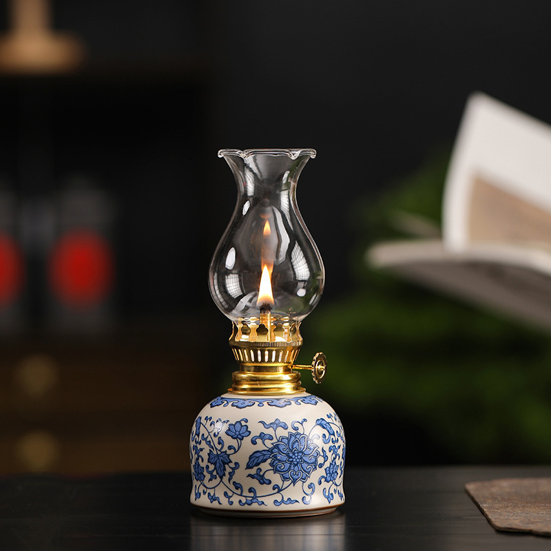 Old-fashioned ceramic butter lamp traditional teahouse home decoration wick antique Buddha lighting lamp atmosphere lamp decoration