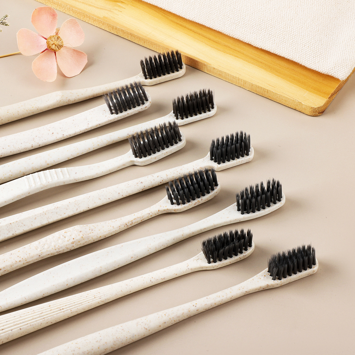 Disposable Toothbrush Hotel Disposable Toiletries Set Hotel Hospitality Disposable Straw Toothbrush Wholesale