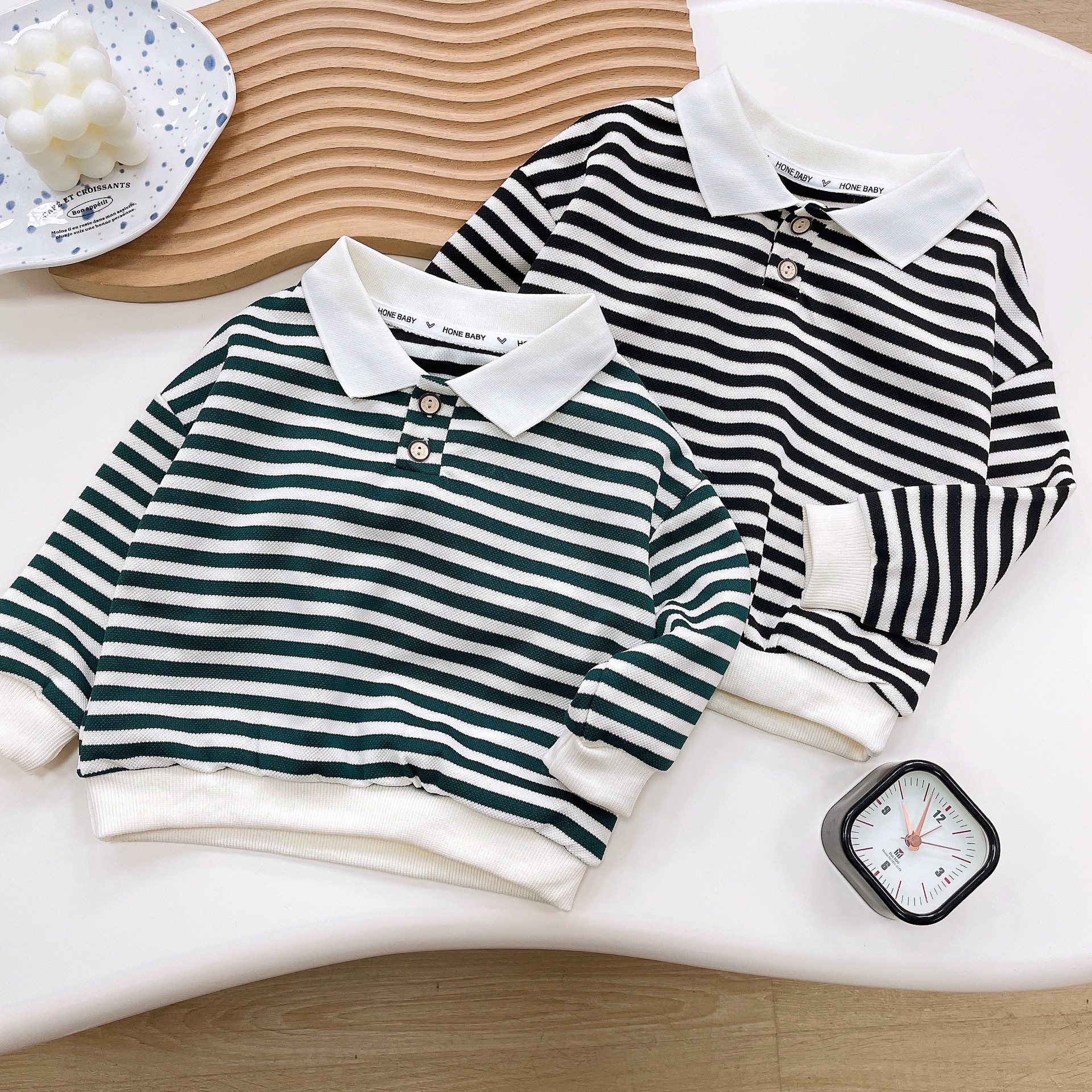 Детский поло-свитшот весна-осень 2025 новый с длинным рукавом с воротником полосатый модный топ оптом