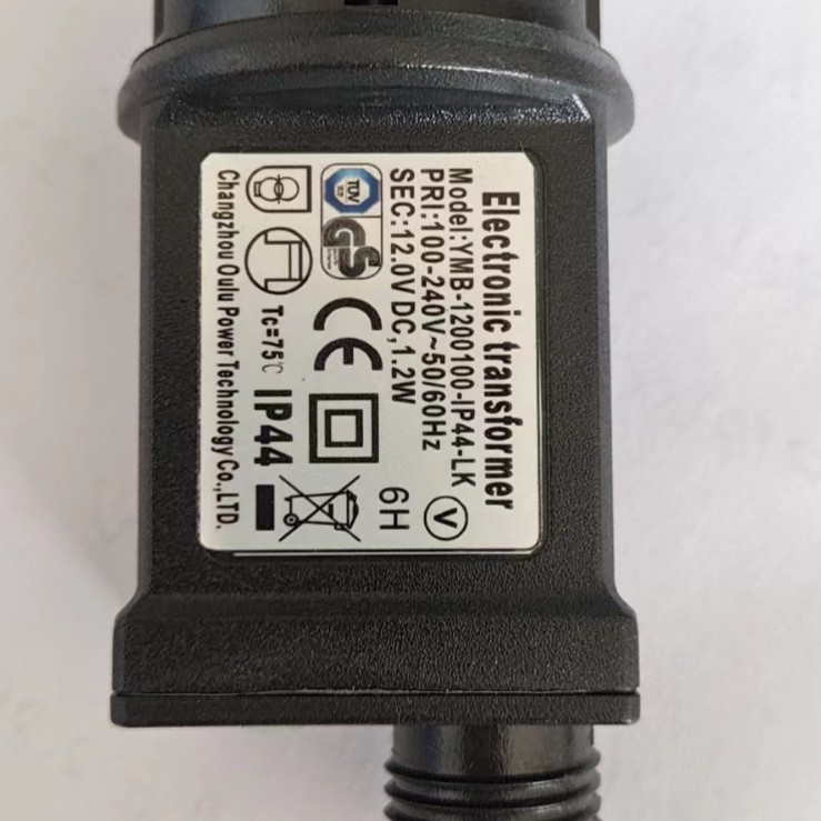 Европейский стандарт Gs Ip44 Dc12V-31V 3.6W-6W электронный трансформатор постоянного света вертикальный новый 00 штекер