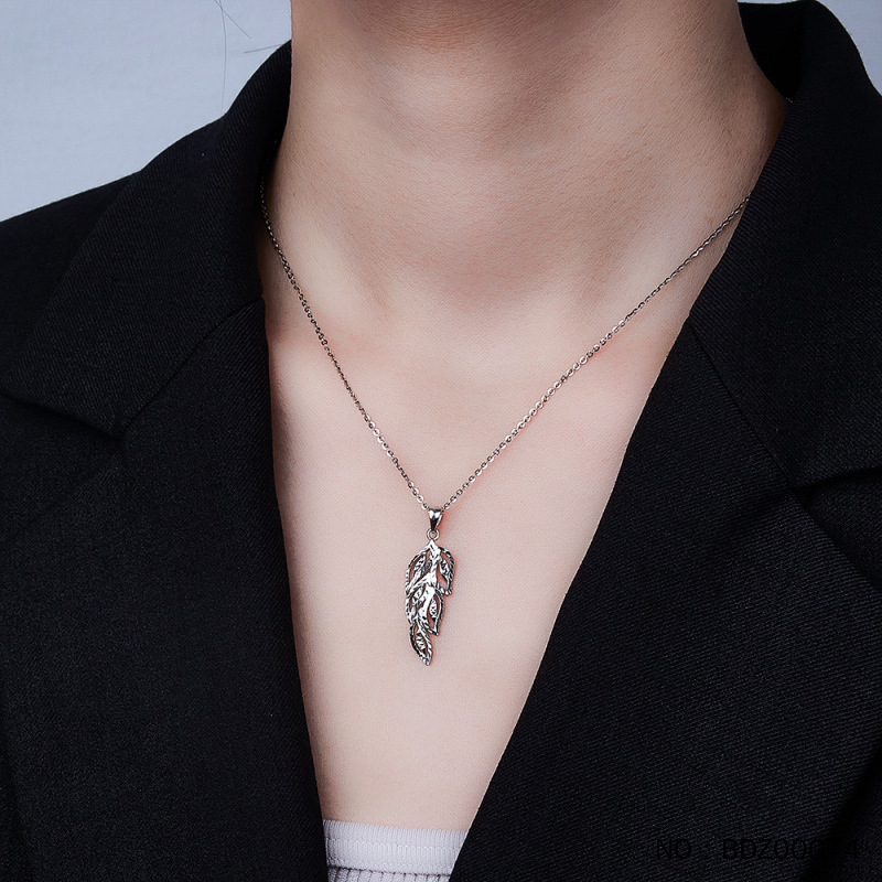 Platinum Car Flower Leaf Pendant (without Chain) Water Shell Quality Platinum Dxir Di Ai Jewelry Real Gold Guaranteed