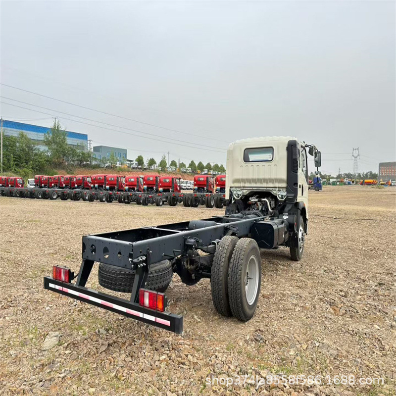 Экспорт Foton 4.2м 5.2м легкого фургонного грузовика двухосного шасси Aulin