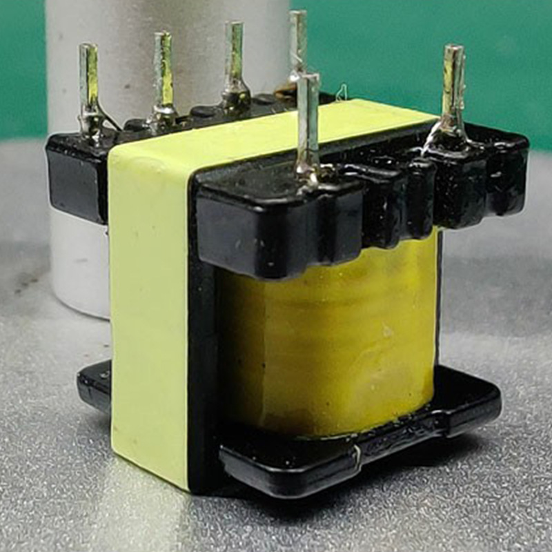 Electric mosquito swatter transformer-EE15-2 +4 mosquito swatter transformer mosquito lamp transformer solar mosquito lamp transformer