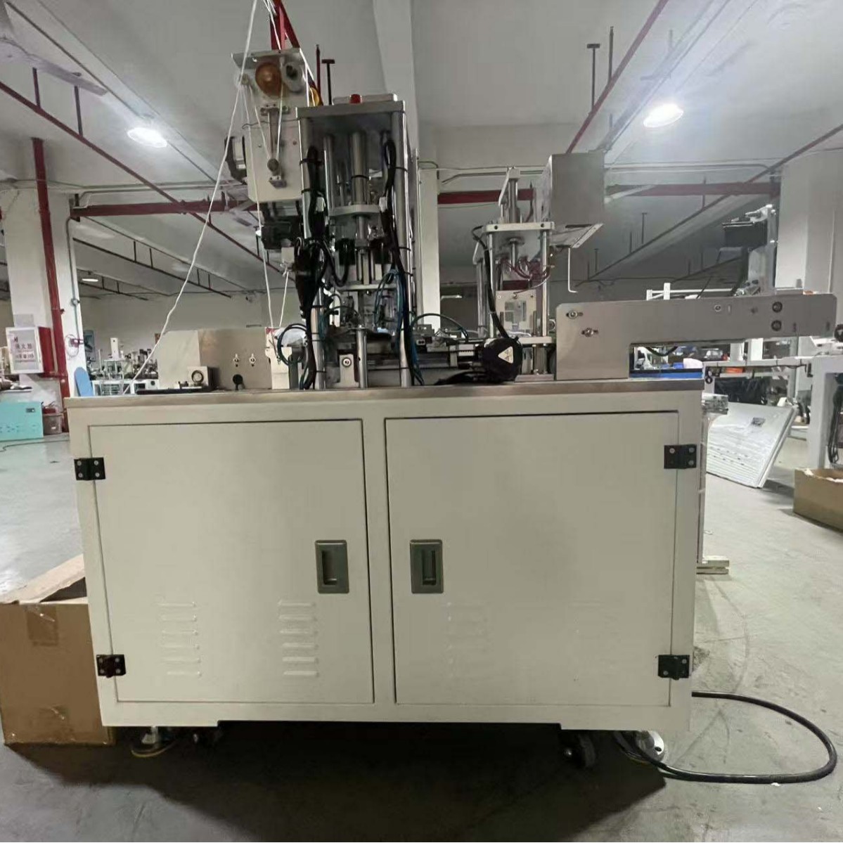 Automatic Flat One Drag One Mask Machine 130-180 Pieces Per Minute