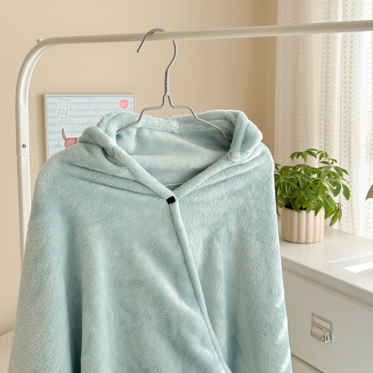 Hooded Shawl Blanket Panda and Bear Lunch Break Blanket Hooded Blanket Office Classroom Student