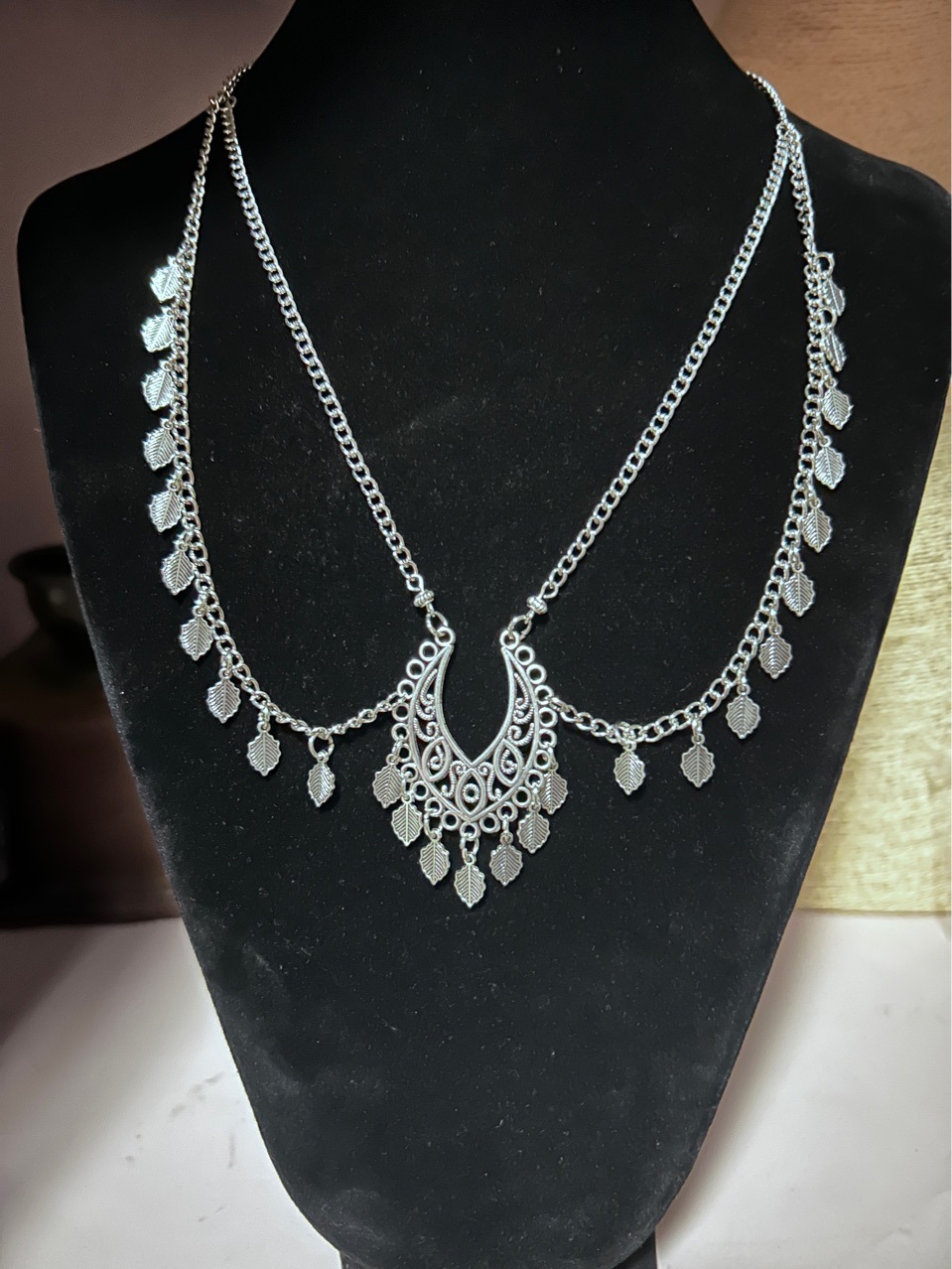 Модные персонализированные двуслойные головные уборы Элегантная перьевая цепочка на лоб Металлические древние серебряные аксессуары для волос Серьга-капля для бровей