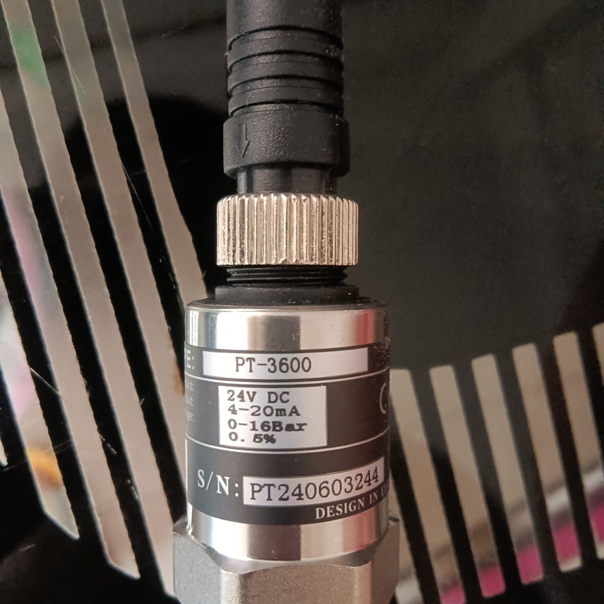 Pressure Sensor Current 4-20Ma9-36 Volt Universal G1/4 Two-Point Tooth Two-Wire Air Compressor Water Pump Universal