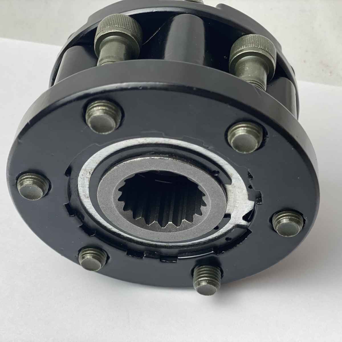 Front wheel clutch 50 Bell 8-97113446-PT B022 897113446PT AVM433