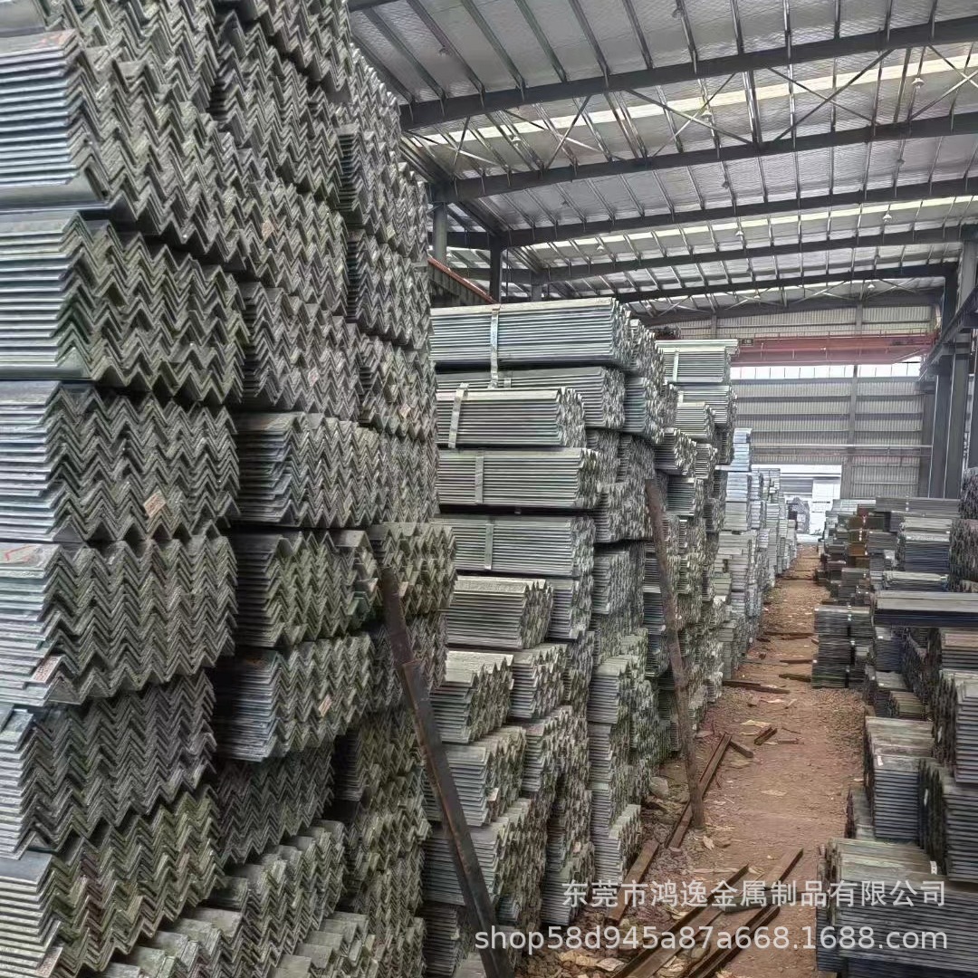 Hot-Dip Galvanized Angle Iron, Triangular Steel Angle, Steel Angle with Holes, Angle Steel Bracket, Universal Angle Iron, Hot-Dip Galvanized Angle Steel Q235B