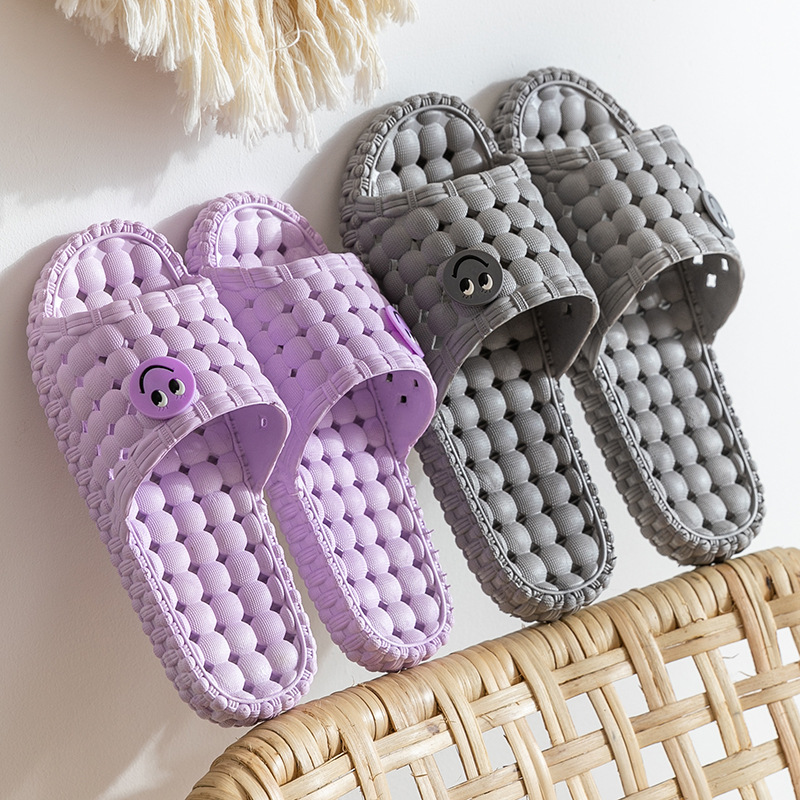 Bathroom slippers men's and women's summer bathroom home indoor non-slip hollow leaking bath plastic household slippers