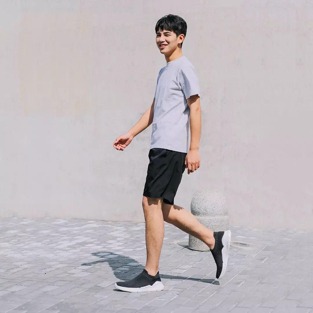 Freetie Water-Repellent Socks, Walking Shoes for Men and Women, Summer Mesh Fly-Knit Spring and Summer Lightweight Breathable Urban Sports Shoes