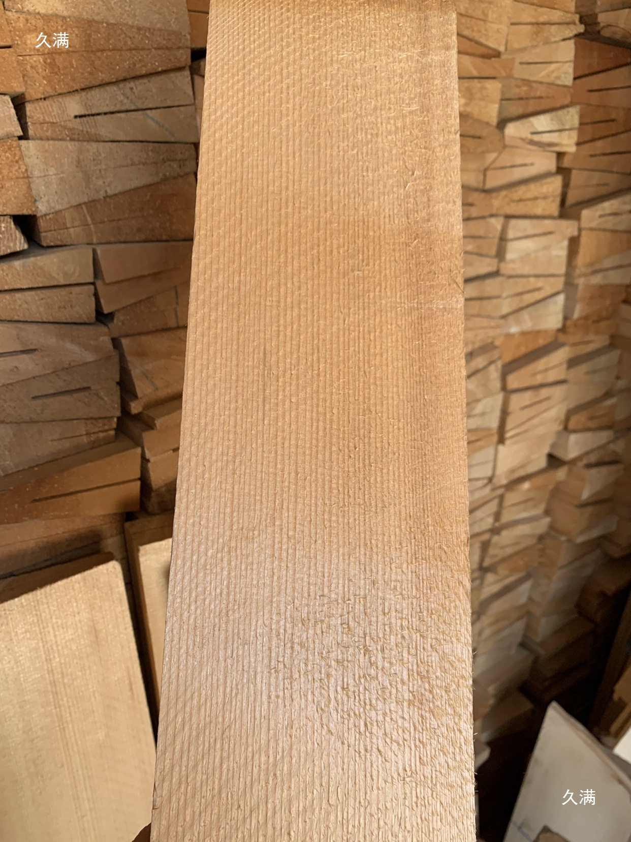 European Spruce Violin Panel Alps 40 Years Naturally Dried Master Spruce Violin Panel