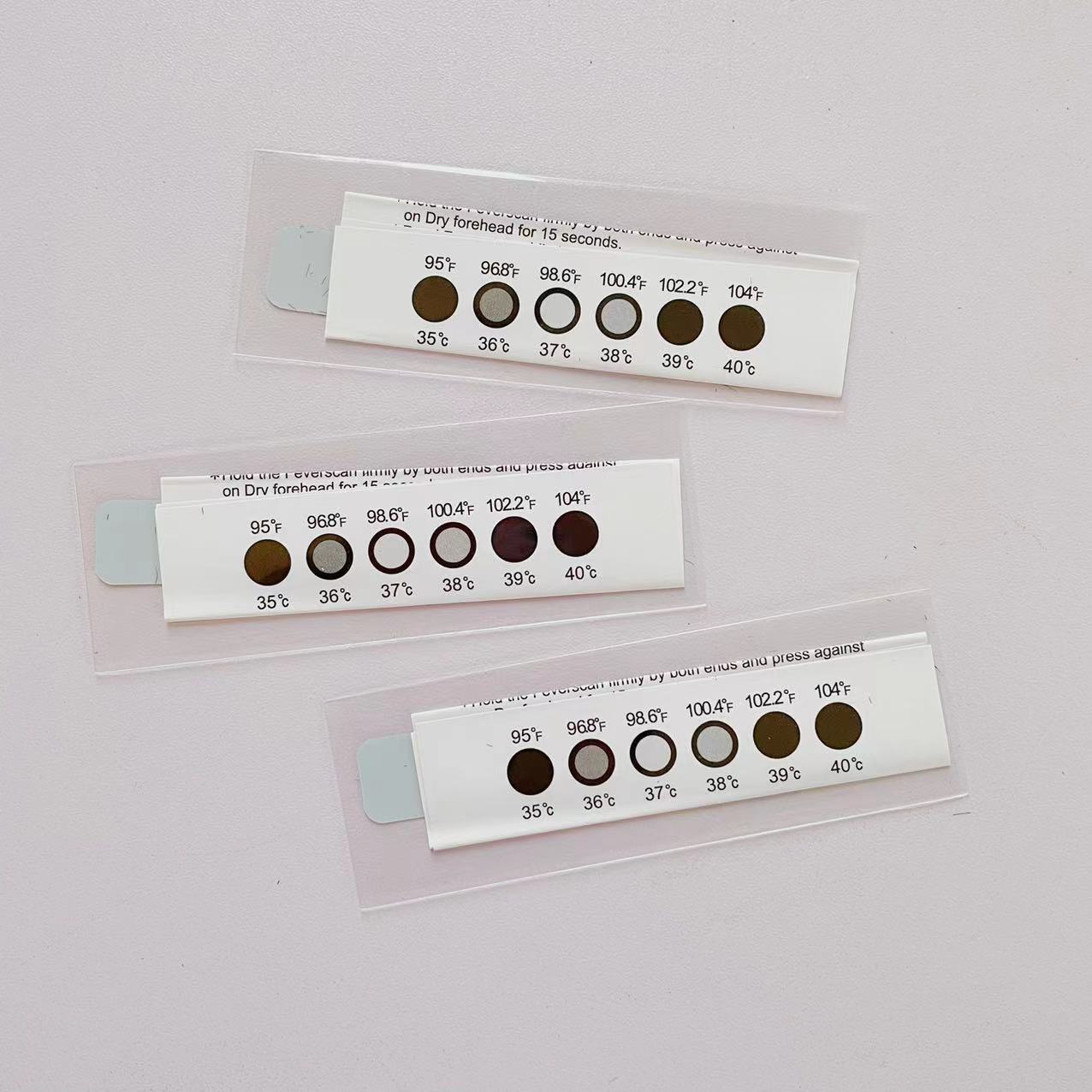 Forehead thermometer baby LCD color temperature strip LCD temperature sticker flexible baby temperature measuring strip