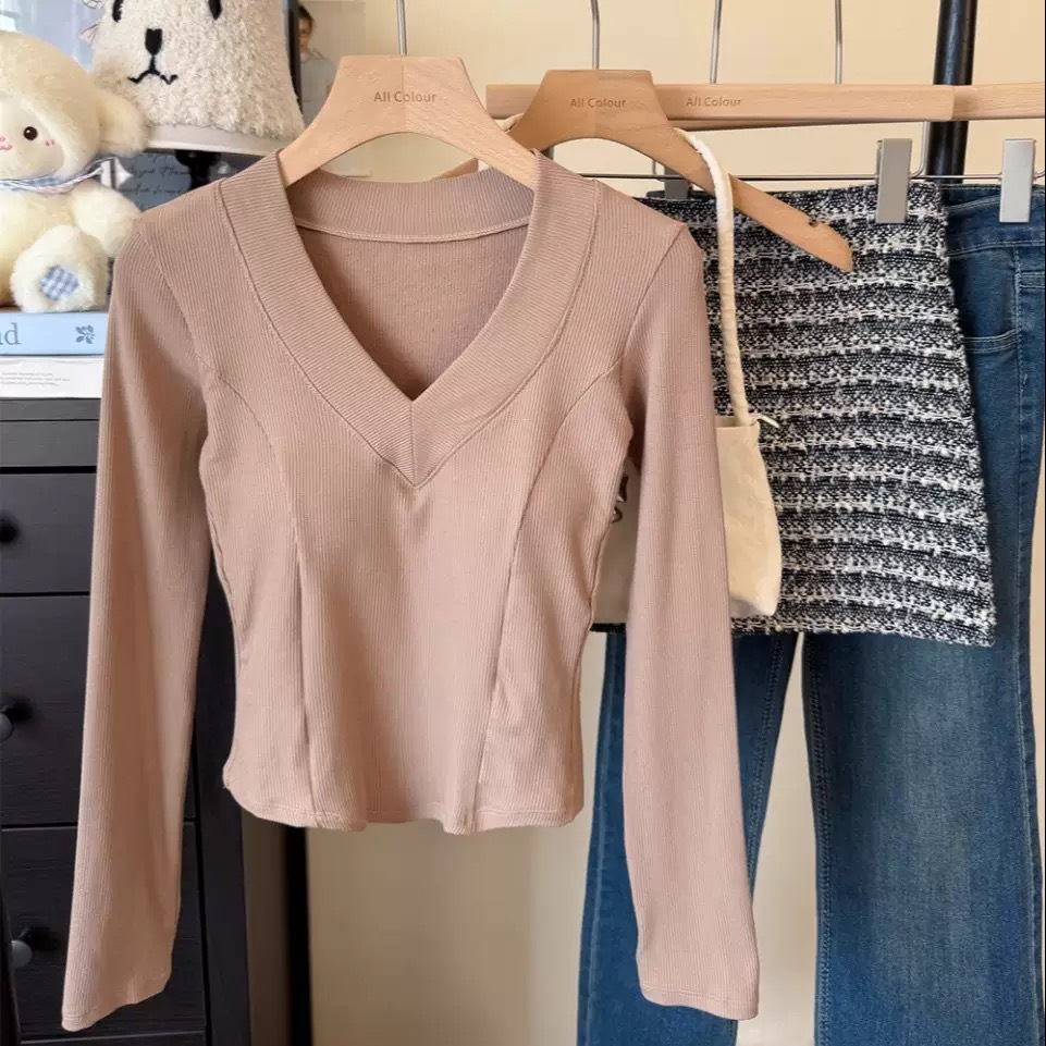 Early Autumn New Sweet Right Shoulder V Neck Brushed Warm Long-Sleeved T-Shirt Slimming Look Tight Fixed Belt Chest Pad Women's Slim Fit