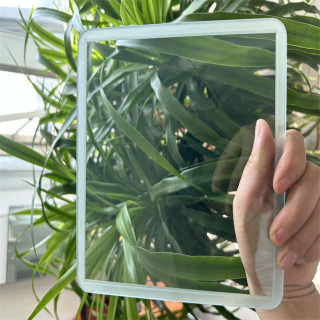 Four-Sided Double-Sided Precision Film Removal Single Piece Low-E Energy-Saving Small Glass Suitable for Glass Bricks and Electrical Appliances Glass