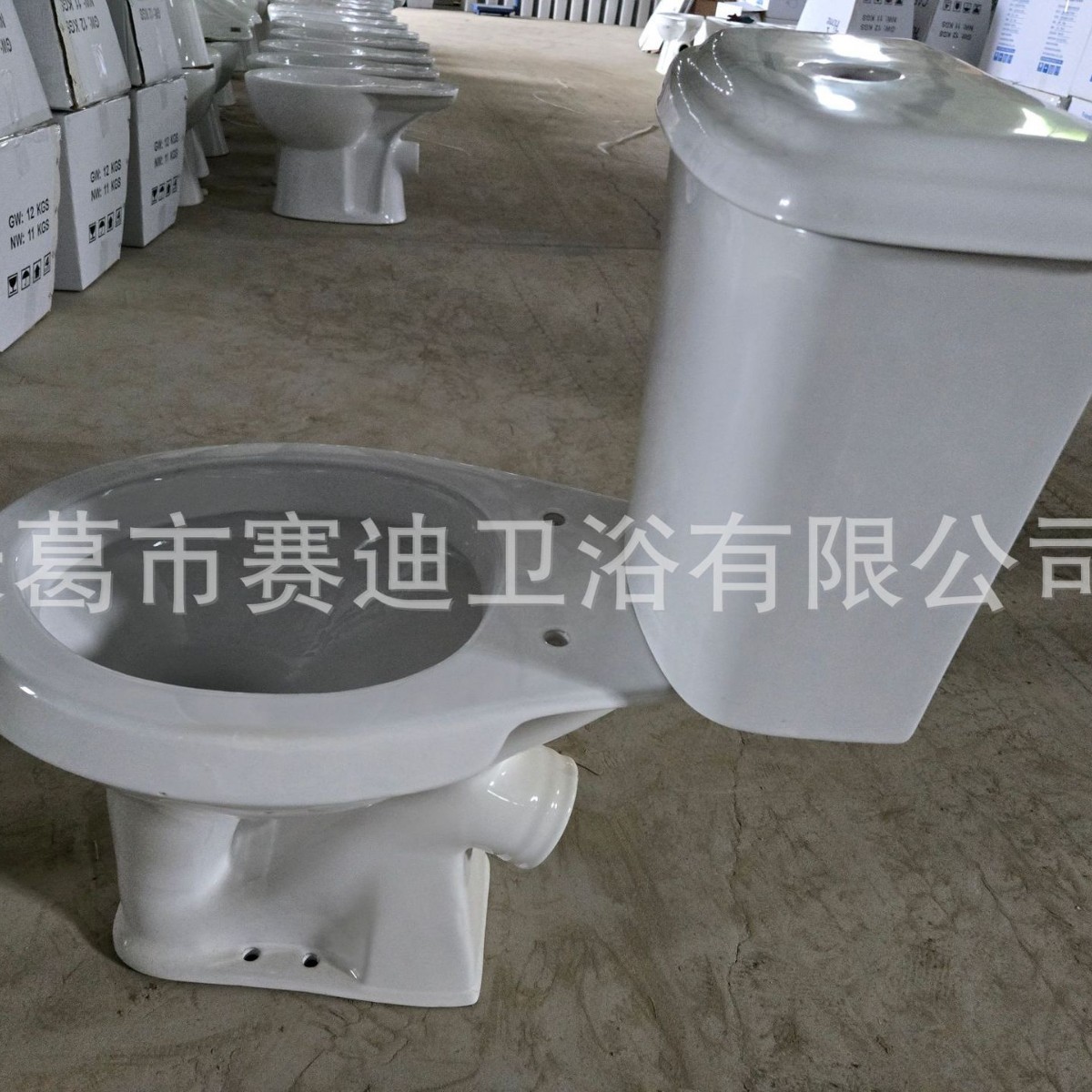 Раздельный настенный туалет с наклонным сливом, различные спецификации, экспорт в Центральную Азию